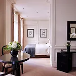 La Tremoille Hotel 3*