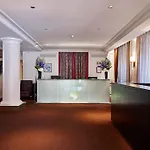 La Tremoille 3* Paříž