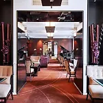 Hotel La Tremoille Paříž