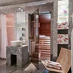 La Tremoille Hotel 3*