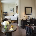 Hotel La Tremoille Paříž