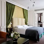 La Tremoille Hotel 3*