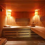 La Tremoille Hotel 3*