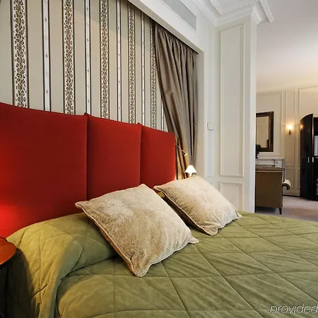 La Tremoille Paříž