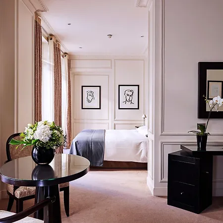 La Tremoille Hotel 3*