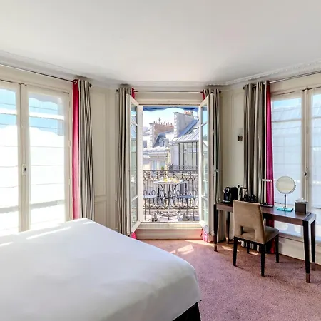 La Tremoille Hotel