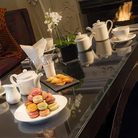 La Tremoille Hotel 3*
