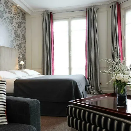 La Tremoille 3*