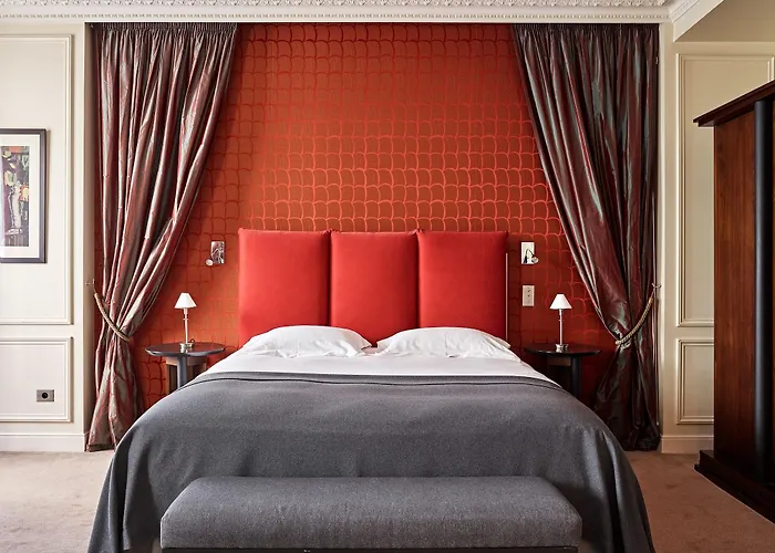 La Tremoille 3* Paryż