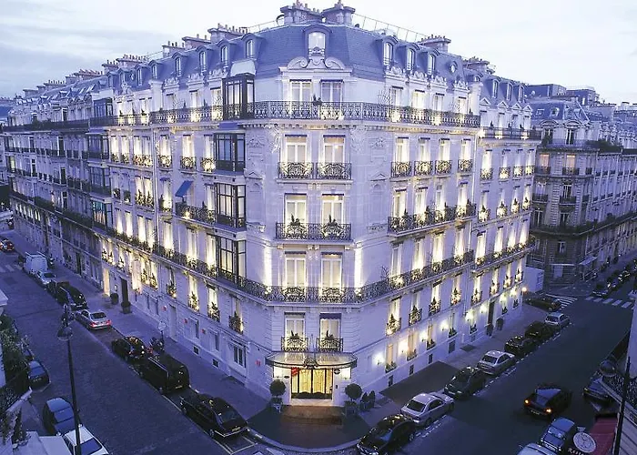 Hotel La Tremoille Paryż