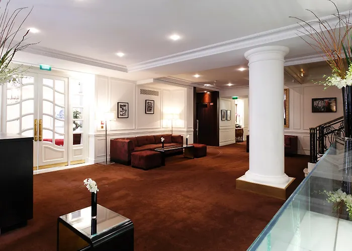 La Tremoille Hotel