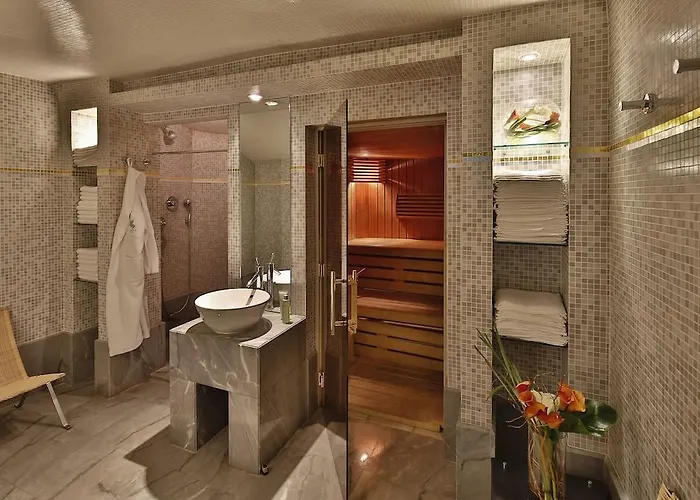 Hotel La Tremoille