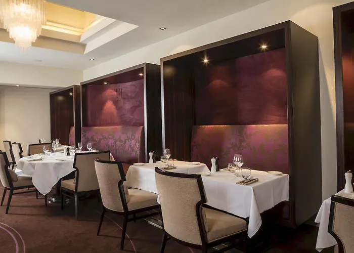 La Tremoille Hotel Paryż