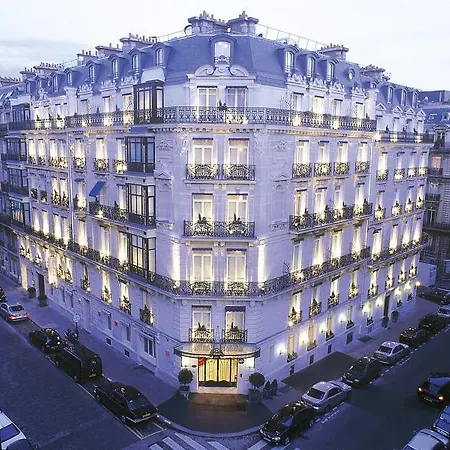 Hotel La Tremoille Paris
