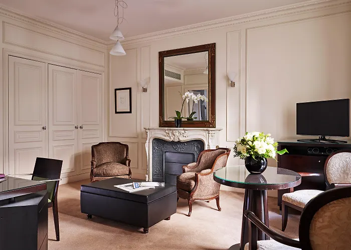 لا تريمولي 3* باريس