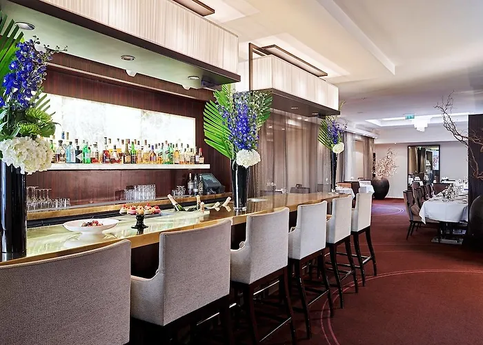 لا تريمولي فندق باريس