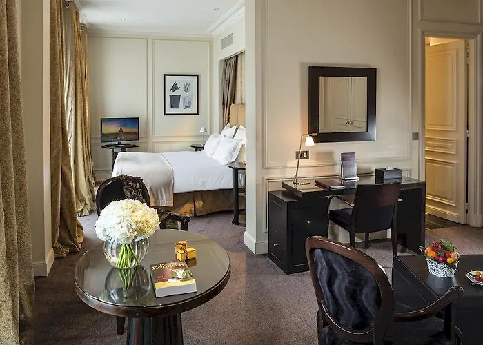 فندق لا تريمولي باريس