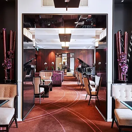 Hotel La Tremoille Paryż